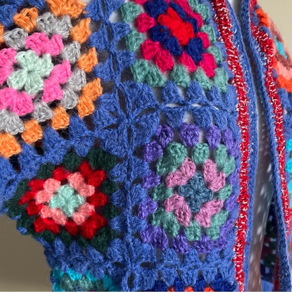 vintage handmade crocheted granny square cardigan - Picture 7 of 15